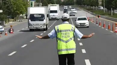 İstanbul’da Pazar Günü Trafiğe Çıkacaklar Dikkat! 3 İlçede Çok Sayıda Yol Kapanacak