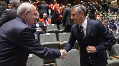 Özgür Özel ve Kemal Kılıçdaroğlu'ndan sürpriz tokalaşma