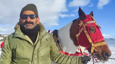 Çıldır Gölü'nde atlı kızak seferleri başladı