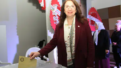 YENİ Parti Kula İlçe Başkanı Esen Çınar güven tazeledi