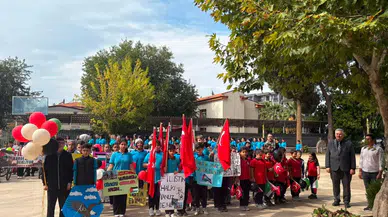 Sarıgöl’de öğrencilerden Gazzeli çocuklar için duygulandıran etkinlik