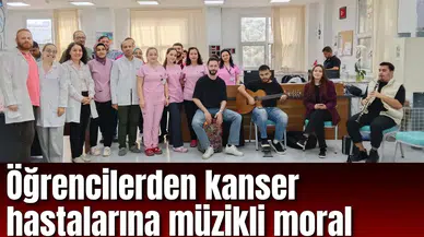Öğrencilerden kanser hastalarına müzikli moral