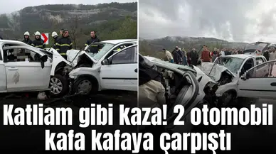 İki otomobil kafa kafaya çarpıştı: 7 ölü, 5 yaralı
