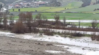 Manisa'nın o ilçesi sular altında kaldı