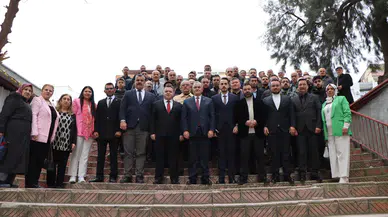 MHP Manisa teşkilatı bayramlaştı