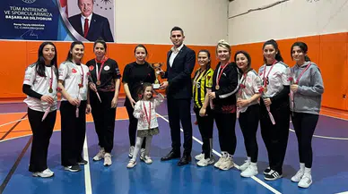 Selendi’de "Evinin Sultanları" voleybol turnuvası düzenlendi