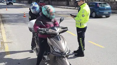 Manisa'da motosiklet sürücülerine ceza yağdı