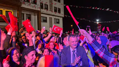 Manisalı Romanlar günlerinde doyasıyla eğlendi