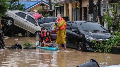 Filipinler'i tayfun vurdu