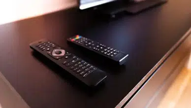 Bu akşam televizyonda ne var? 8 Nisan’da diziler ve yarışmalar ekranı doldurdu