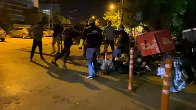 İşletme sahibi ve kuryeler sokağı ringe çevirdi