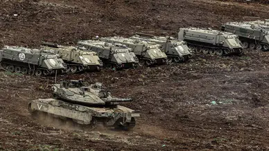 Lübnan'ın güneyine kara harakatı başladı