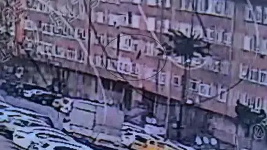 5.kattan atlayarak intihar etti!