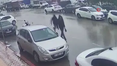 Kapkaççı ile kuyumcunun kovalamacası görenleri şaşkına çevirdi