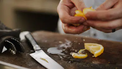 Ahşap kesme tahtası nasıl temizlenmeli? Doğru temizlik ve bakım rehberi