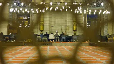 Teravih Namazı Nasıl Kılınır, Kaç Rekattır? Diyanet’e Göre Adım Adım Teravih Kılınışı