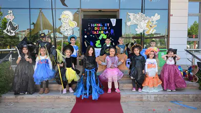 Manisa'da çocukların defilesi ilgi topladı