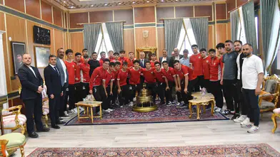 Başkan Balaban Yunusemreli sporcularla bir araya geldi