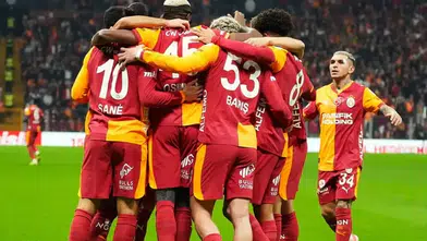 Galatasaray Şampiyonluğunu 4 Golle İlan Etti! RAMS Park’ta Tarihi Gece