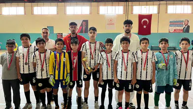 Dr. Ömer Faruk Meriç Ortaokulu futsalda Manisa dördüncüsü oldu