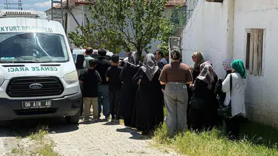 Eşinin bıçakladığı kadın hayatını kaybetti
