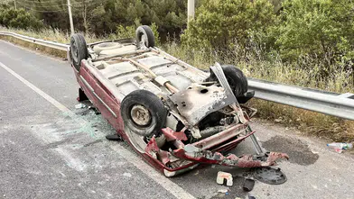 Manisa'da otomobil takla attı: 2 yaralı