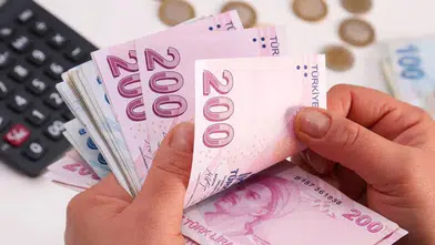 Milyonların merakla beklediği haber geldi! İşte memeur ve emeklinin alacağı maaş