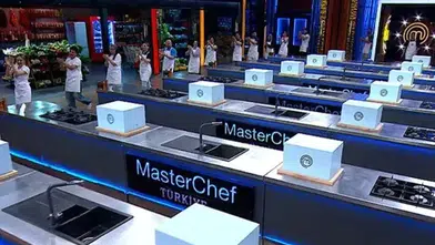 MasterChef’te Ana Kadro Heyecanı Başladı: Ana Kadronun İlk Yarışmacısı Kim Olacak?