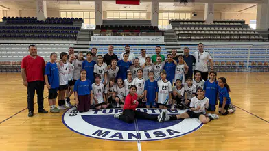 ELİT GENÇ AKADEMİ SPOR KULÜBÜ HENTBOLDA TÜRKİYE ŞAMPİYONU