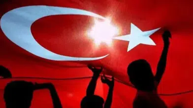 15 Temmuz 2026 Resmi Tatil mi? Bankalar, Kargolar ve Devlet Daireleri Açık Olacak mı?