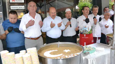 MESO geleneksel aşure hayrını gerçekleştirdi