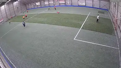 Halı sahada sağlık çalışanı hayatını kaybetti