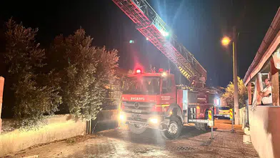 Manisa'da gece yarısı korkutan yangın