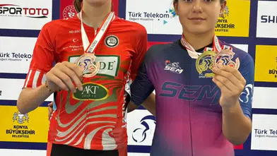 Manisalı bisikletçilerden Konya’da büyük başarı