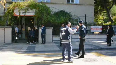 Manisa’da okul önlerinde denetimler gerçekleştiriliyor