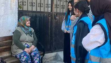 Üniversiteli gençler gönüllere dokunuyor