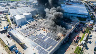 Manisa'daki fabrika yangını dronla görüntülendi