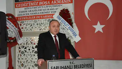 Saruhanlı Esnaf ve Sanatkarlar Odası'nın yeni başkanı Gürcan Cengiz