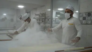 Ustaların baklava mesaisi başladı