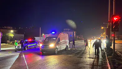 Kula'da yaşlı kadına otomobil çarptı