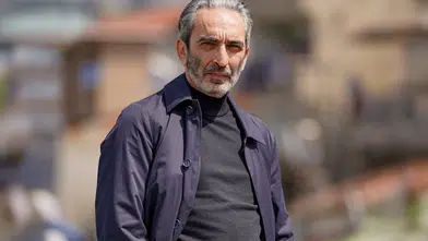 Ünlü isim hakkındaki iddialar nedeniyle diziden çıkarıldı!