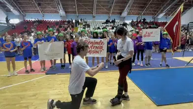 Manisa’da Cimnastik Şampiyonasında Sürpriz Evlilik Teklifi