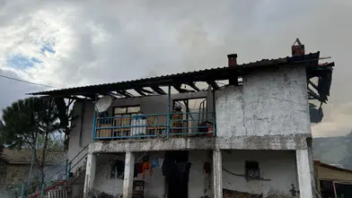 Manisa'da 2 katlı ev yangında kül oldu