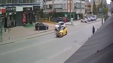 Taksi bisikletle çarpıştı: 1 yaralı