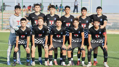 Yunusemre U17 Takımı Türkiye Şampiyonası'nda Dörtte Dört Yaptı!
