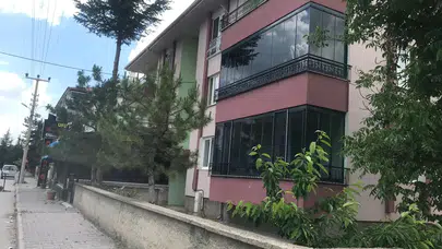 Yaşlı kadın evinde öldürüldü