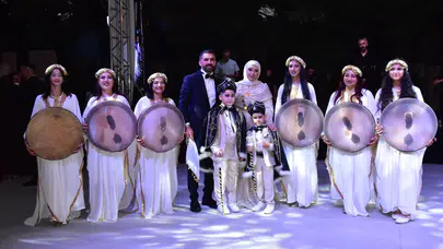 Tuncer ailesinin mutlu günü: Talha Hüseyin ile Mustafa İlyas sünnet oldu