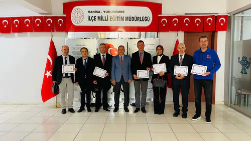 Yunusemre İlçe Milli Eğitim Müdürlüğü personelleri ödüllendirildi