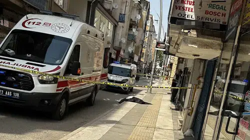 84 yaşındaki kadın dördüncü kattan düşerek can verdi