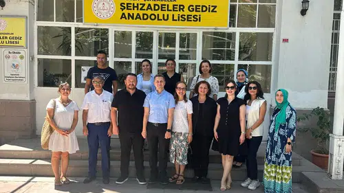 Gediz Anadolu Lisesi’nden sağlıklı yaşam koşullarını destekleyen uygulamalar